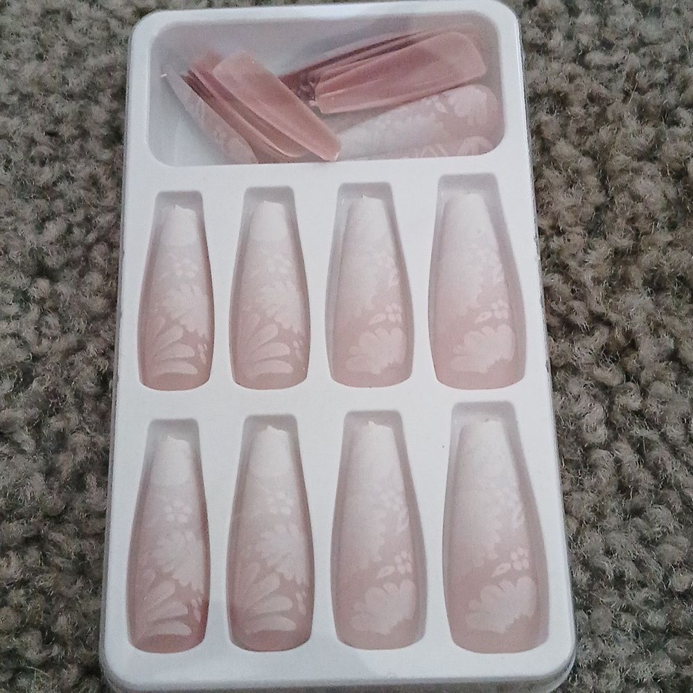 Press on Nails Pink and White Nails  NEW - Picture 3 of 5
